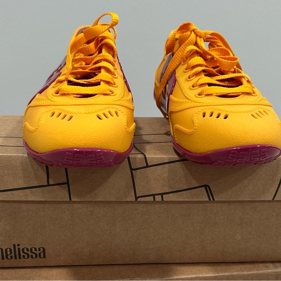 NWTB Melissa One of A Kind “Motion” Yellow and Purple Rubber Sneakers. Size 9US - Picture 2 of 10